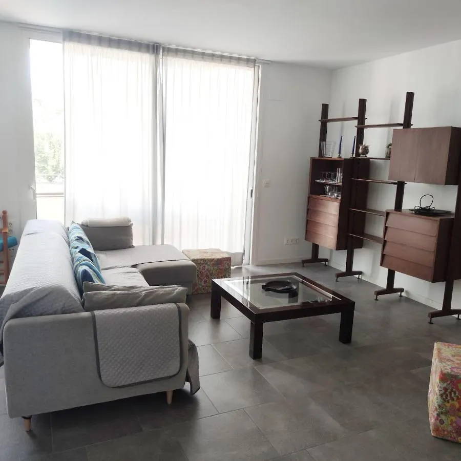 Apartment Close To The Beach With Free Parking Badalona 0*,  Spain